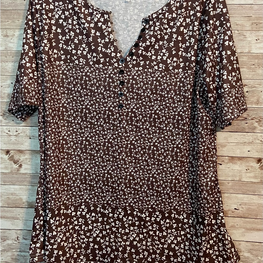 Women’s Top, Size L
